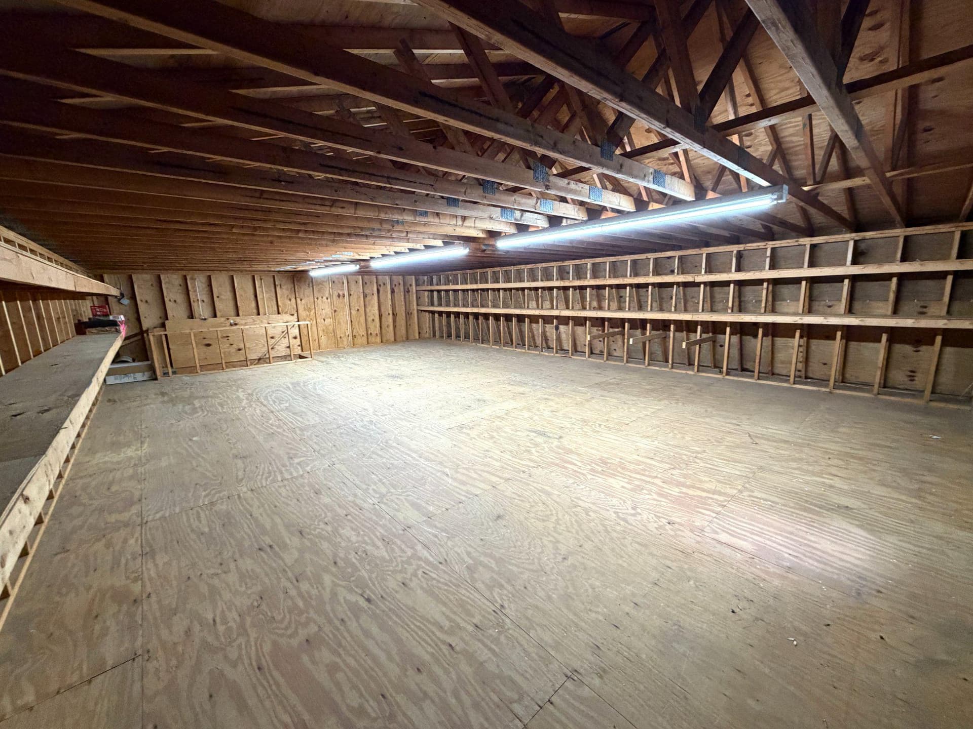 1010 Hilton Avenue photo 49