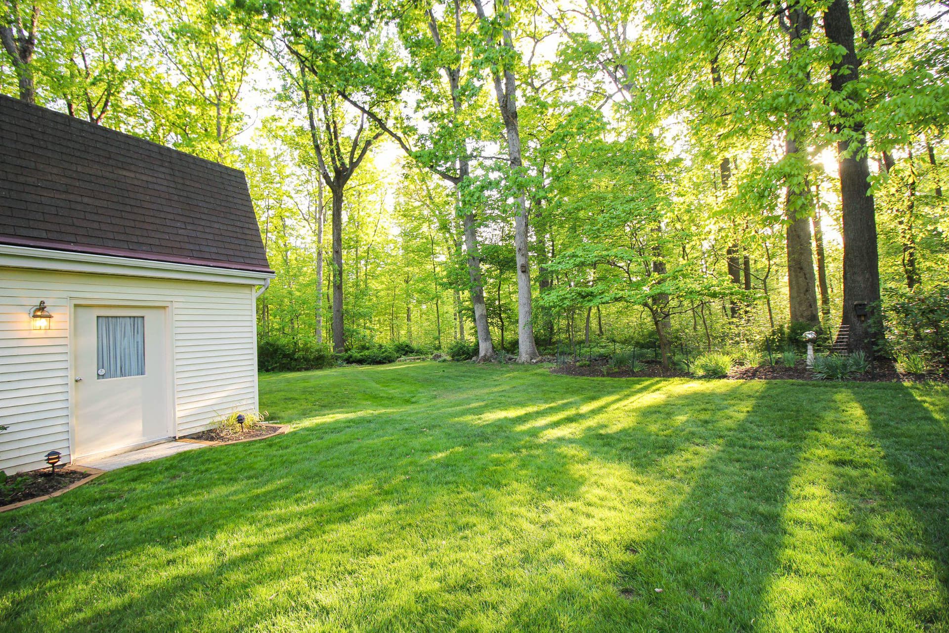 1010 Hilton Avenue photo 57