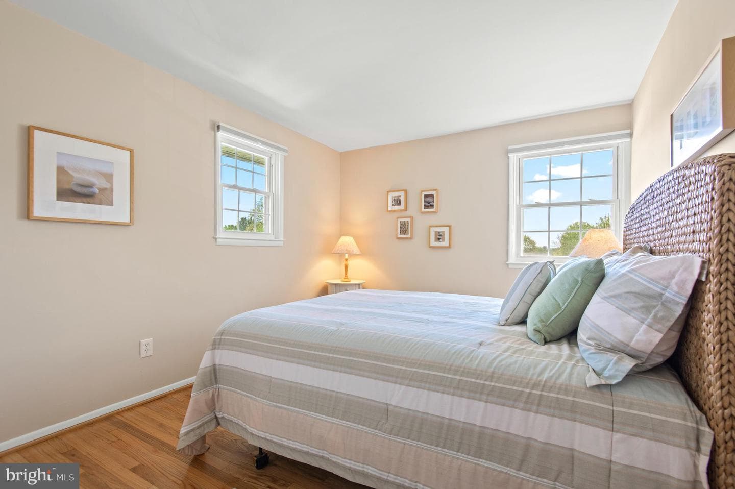2530 Londonderry Road photo 20