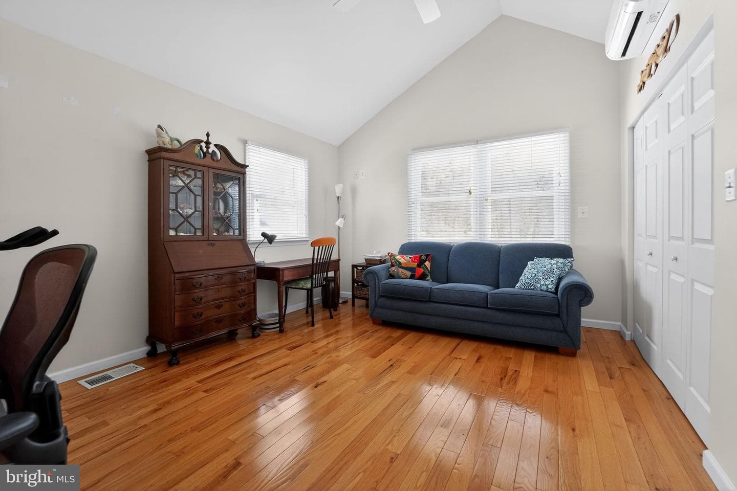 1400 Burke Road photo 23