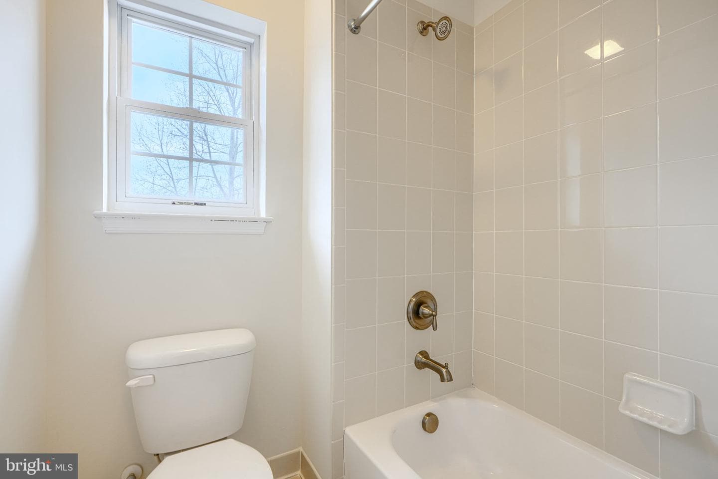 406 Sherwood Road photo 41