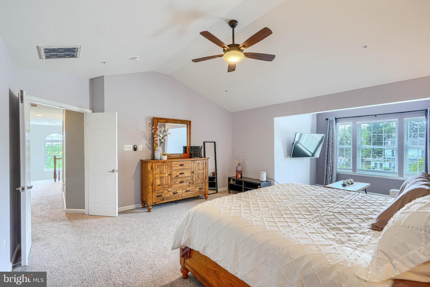 406 Sherwood Road photo 45