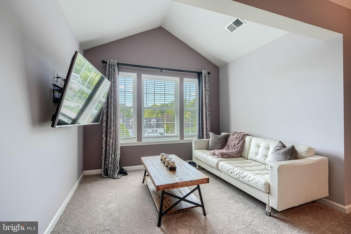 406 Sherwood Road photo 46