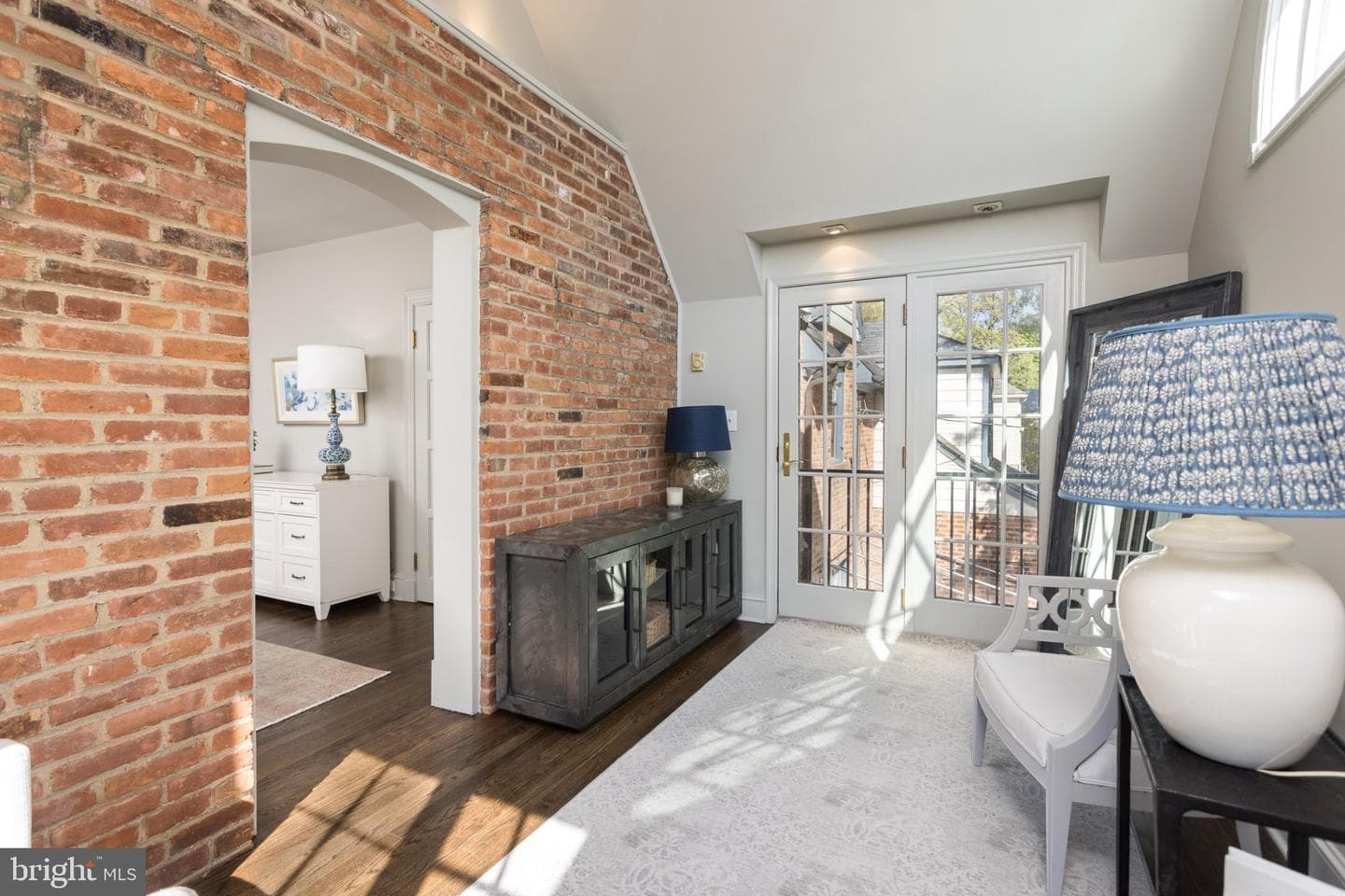7005 Copeleigh photo 32