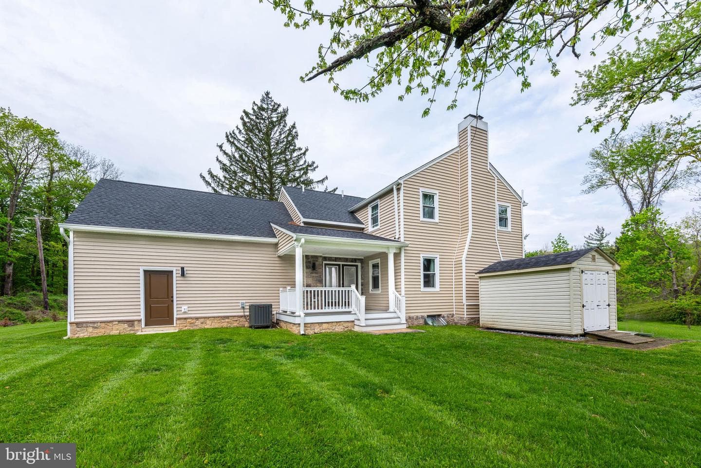 2705 Spring Hill Road photo 32