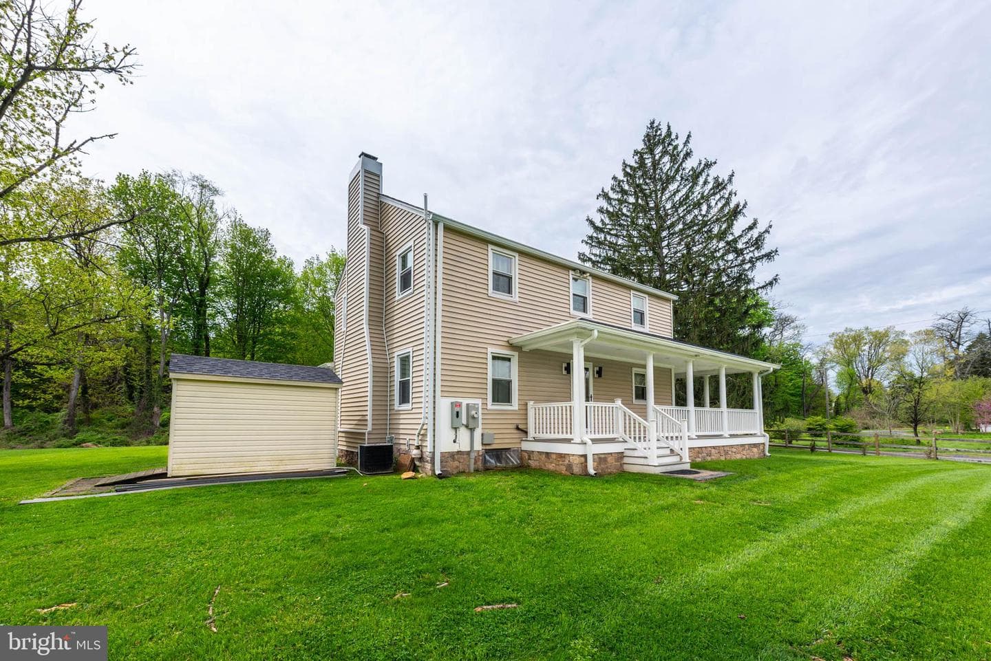 2705 Spring Hill Road photo 33
