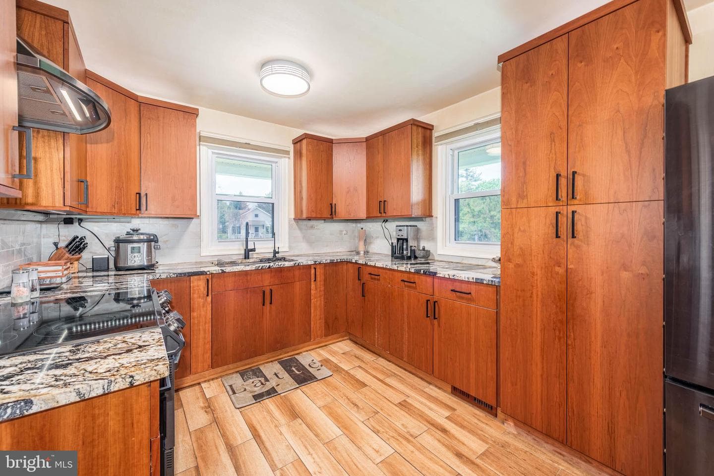 2705 Spring Hill Road photo 9