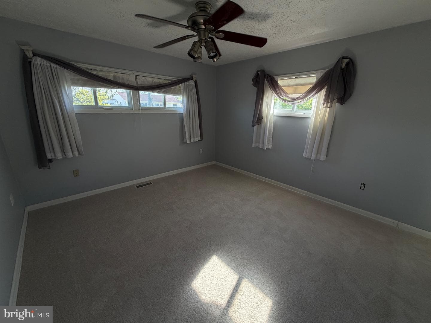 8716 Stockwell Road photo 10