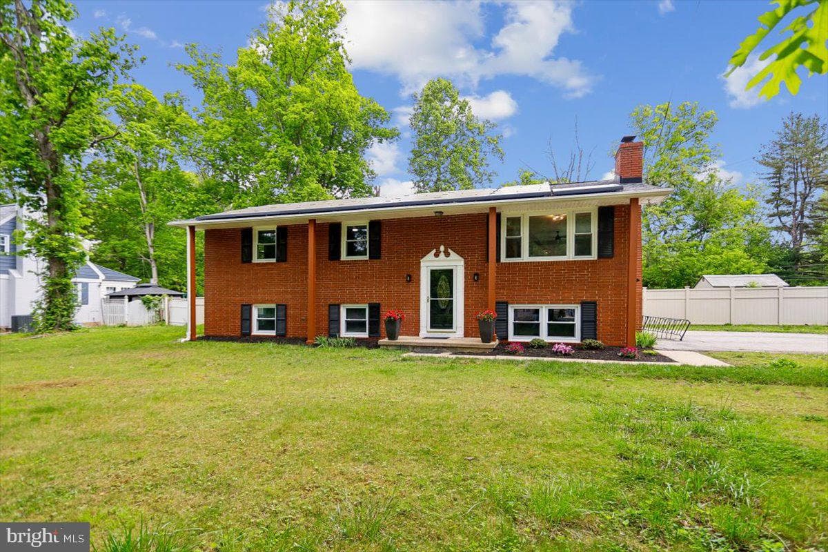 10100 Lyons Mill Road photo 1