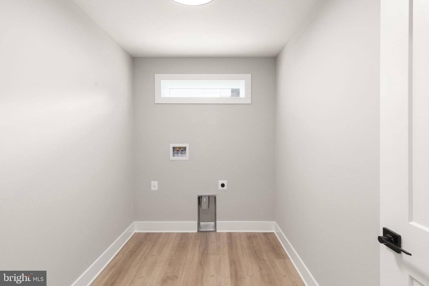 2434 Lodge Farm Road photo 32