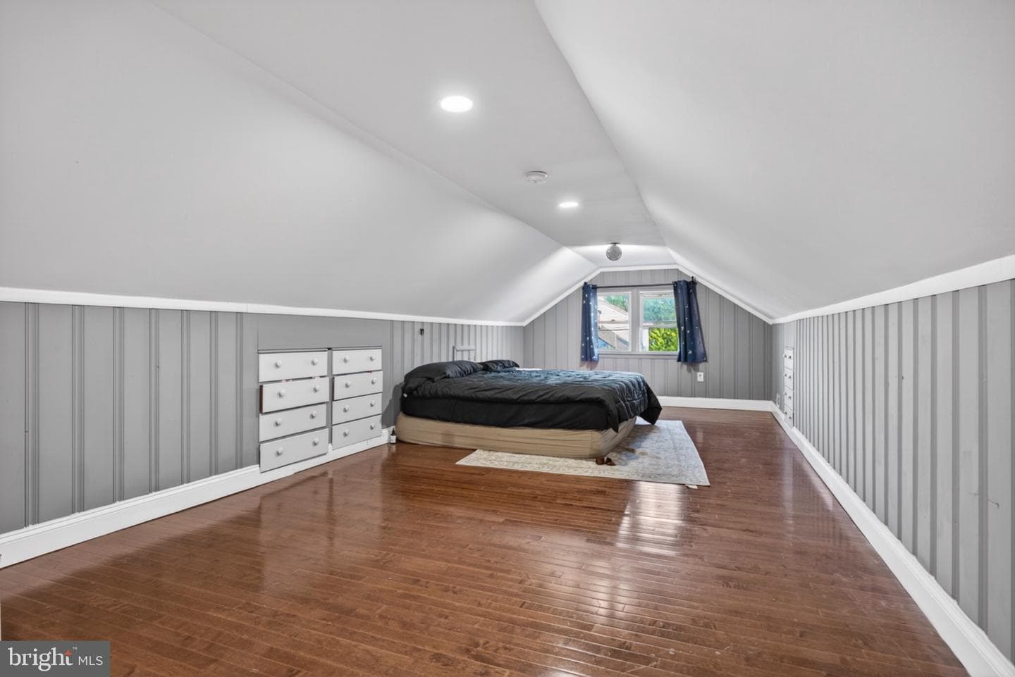 946 Martin Road photo 24