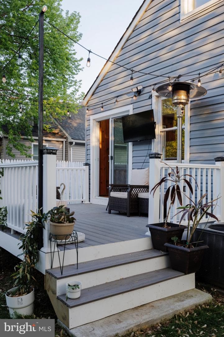 946 Martin Road photo 40