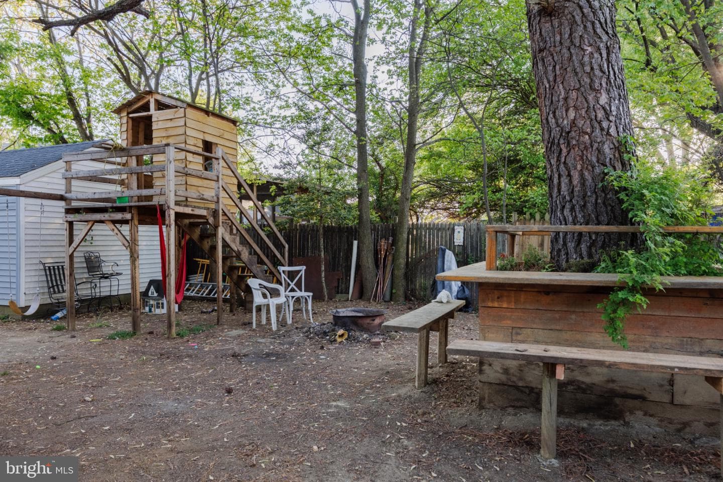 946 Martin Road photo 45