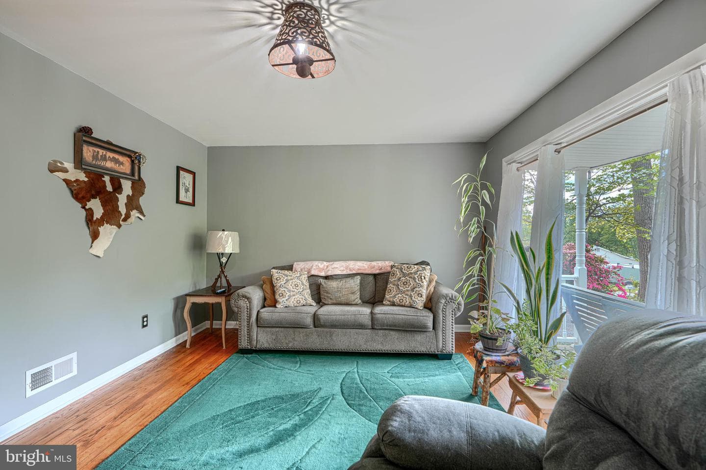 9807 Hilltop Drive photo 19