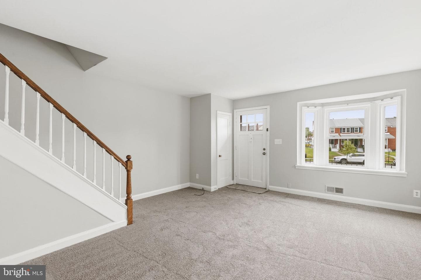 1107 Marlyn Ave N photo 4