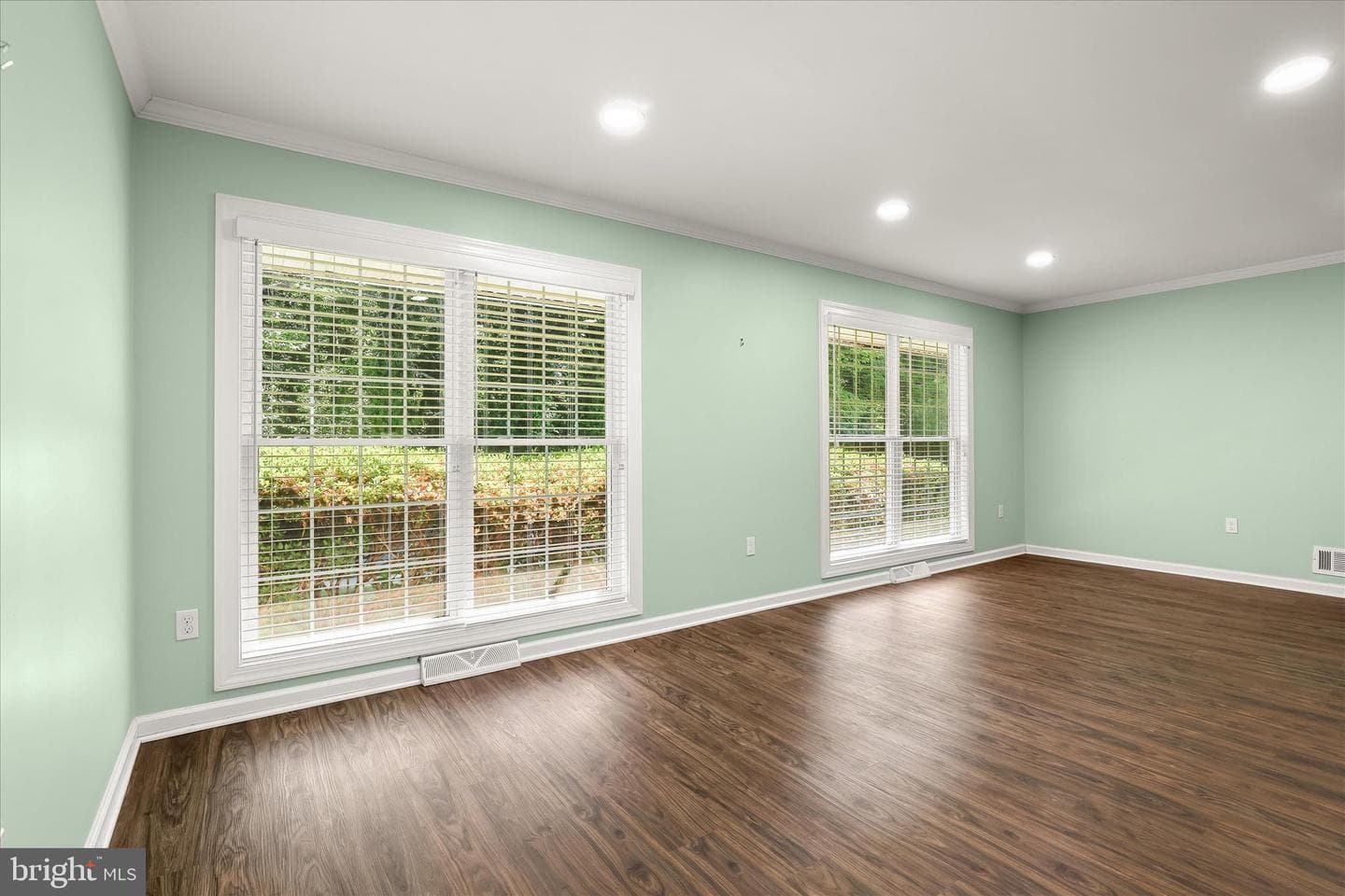 201 Suter Road photo 12