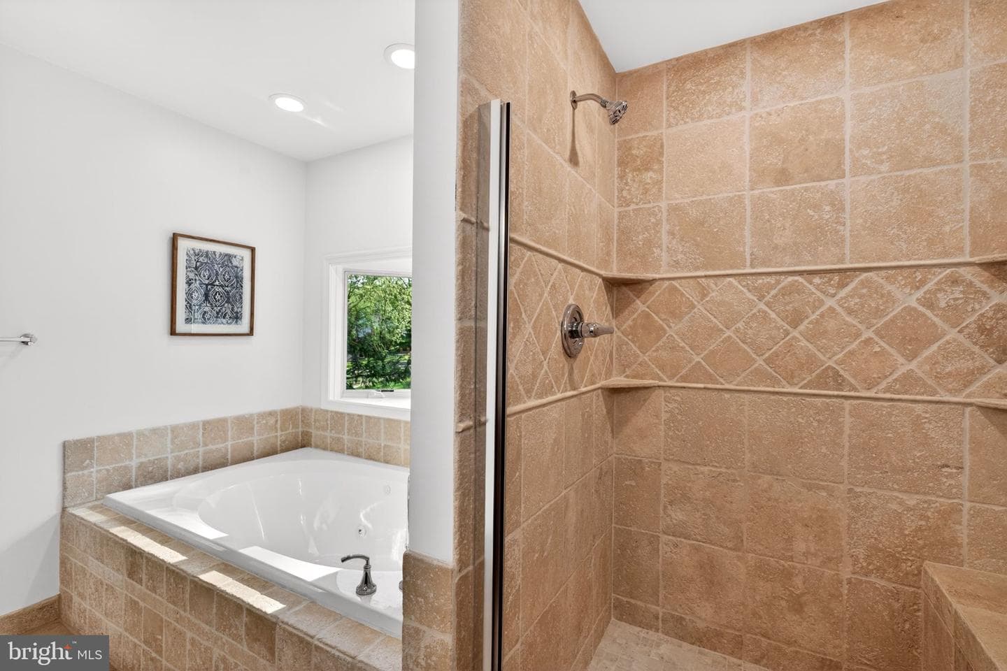 9 Maple Avenue photo 52