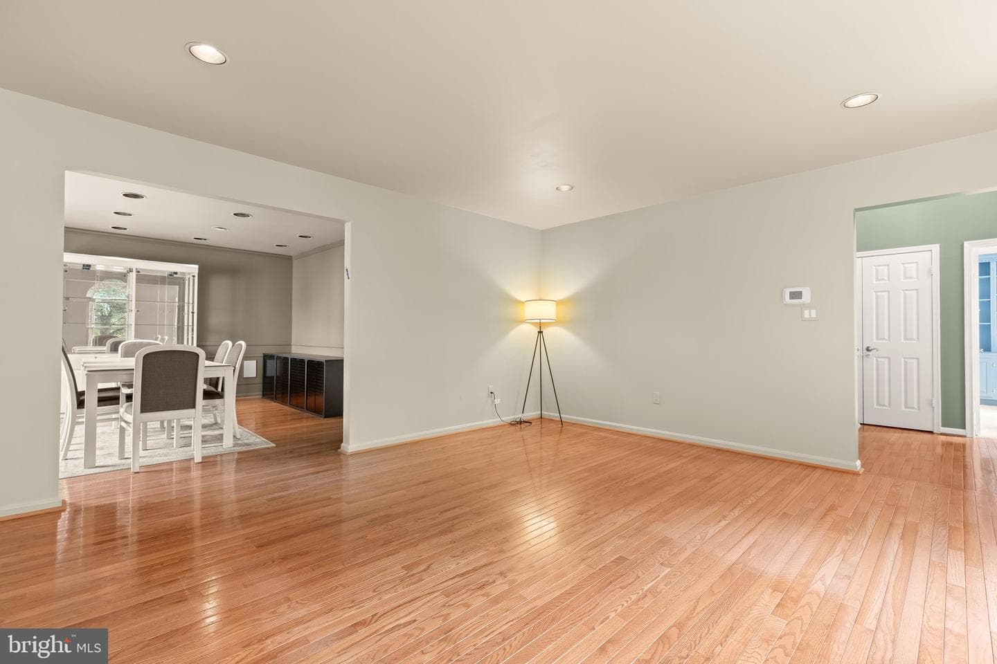 16 Charing Court photo 10
