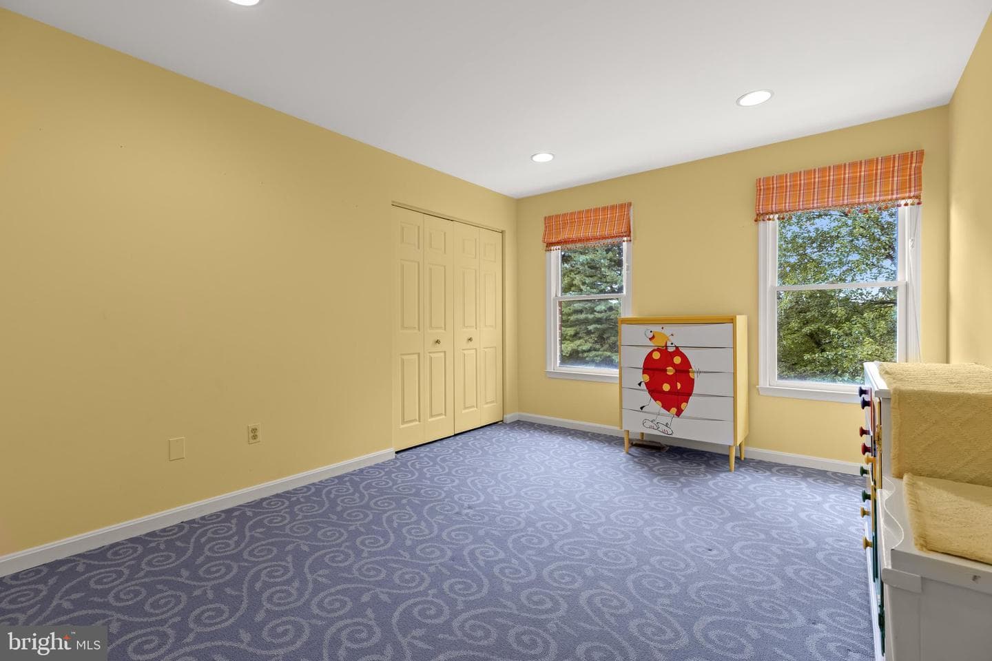 16 Charing Court photo 38