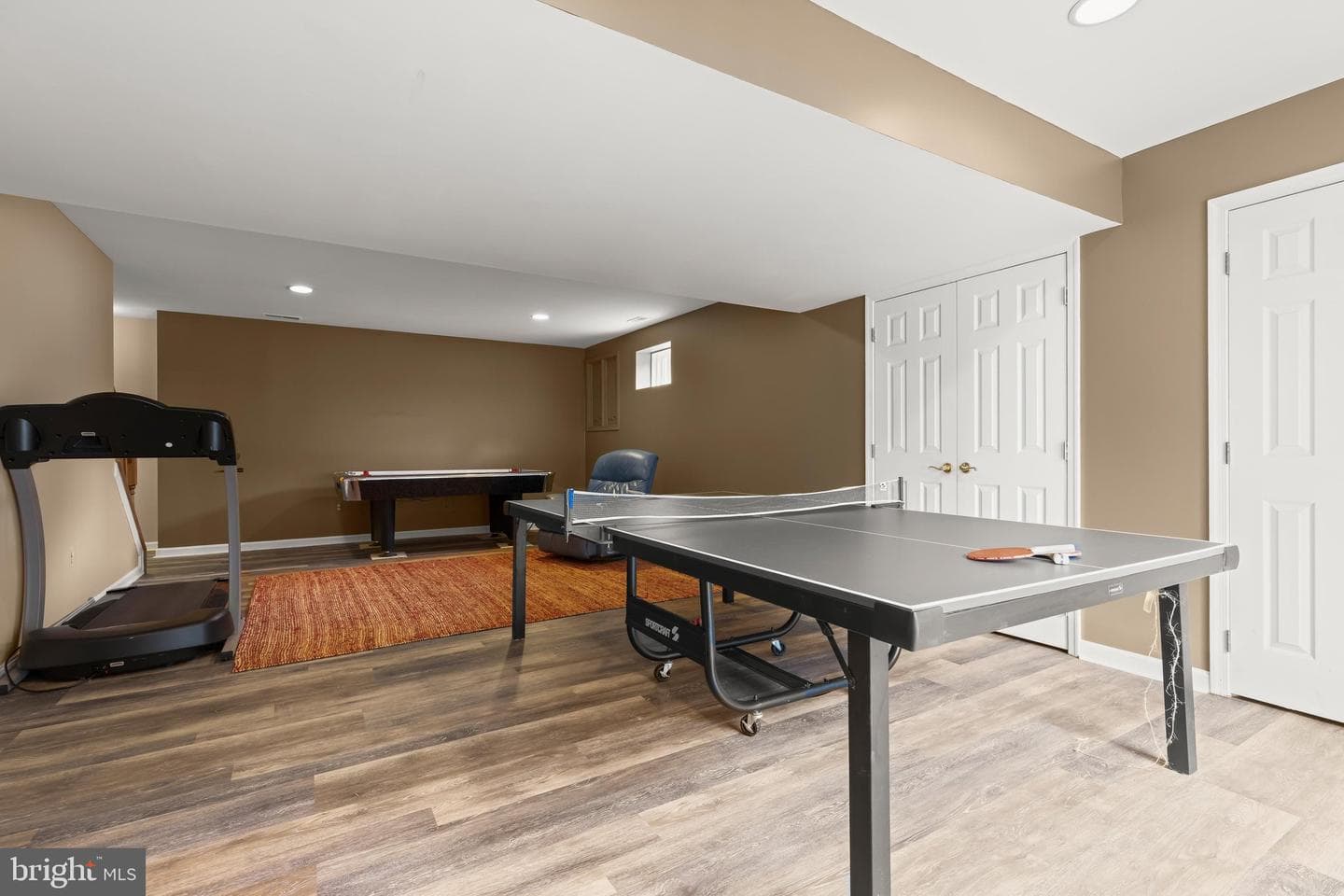 16 Charing Court photo 47