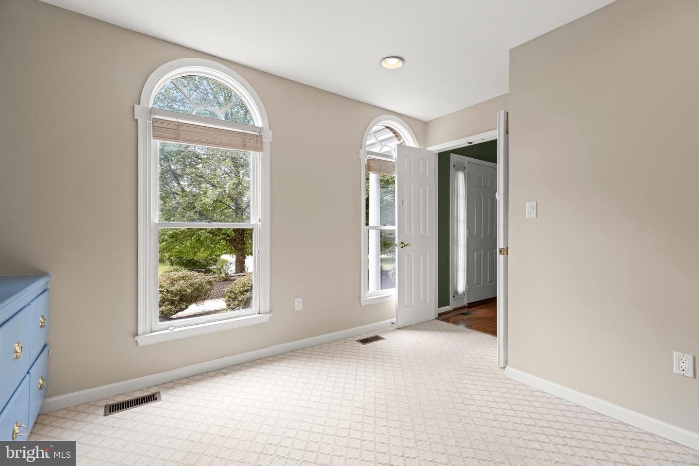 16 Charing Court photo 7