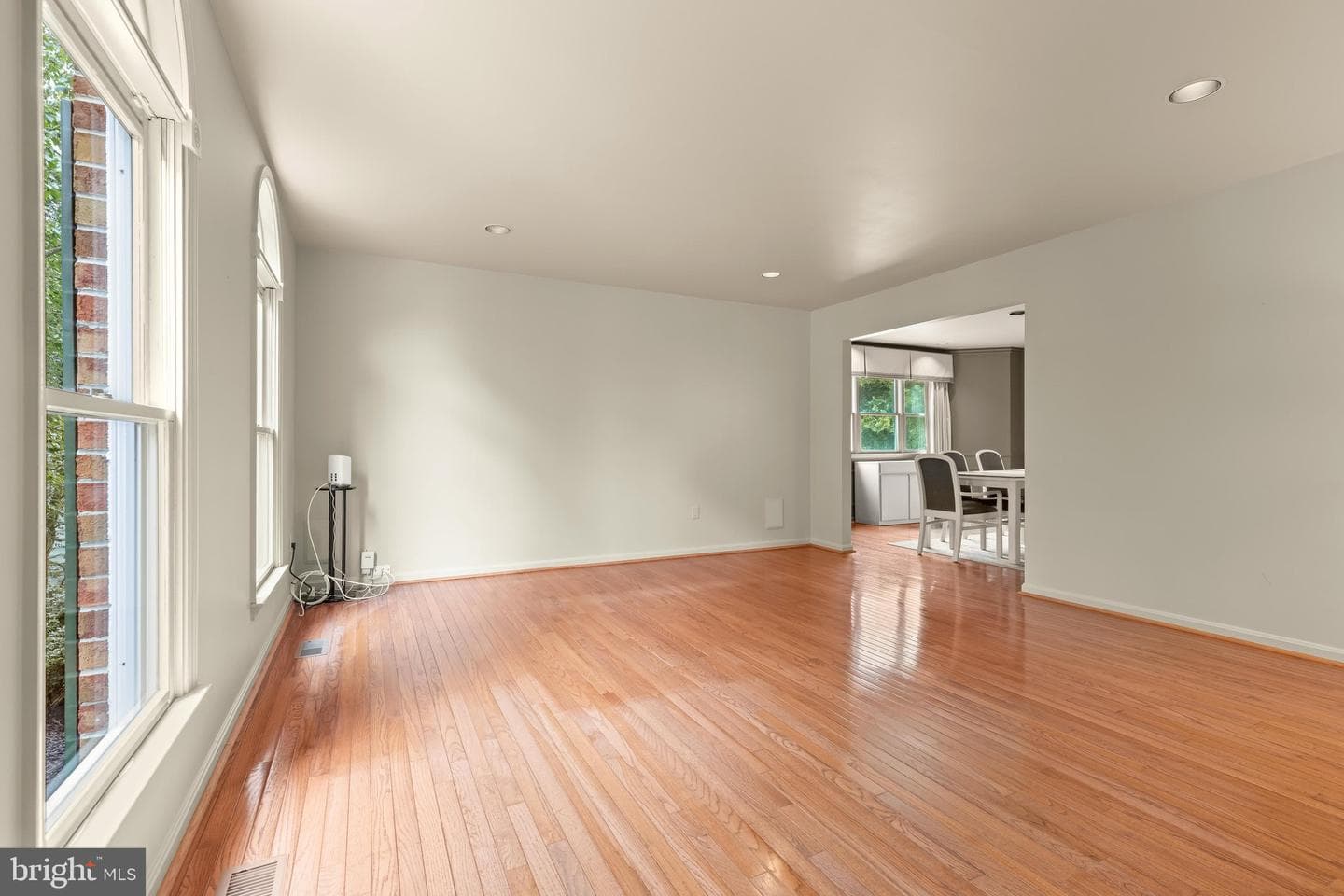 16 Charing Court photo 9