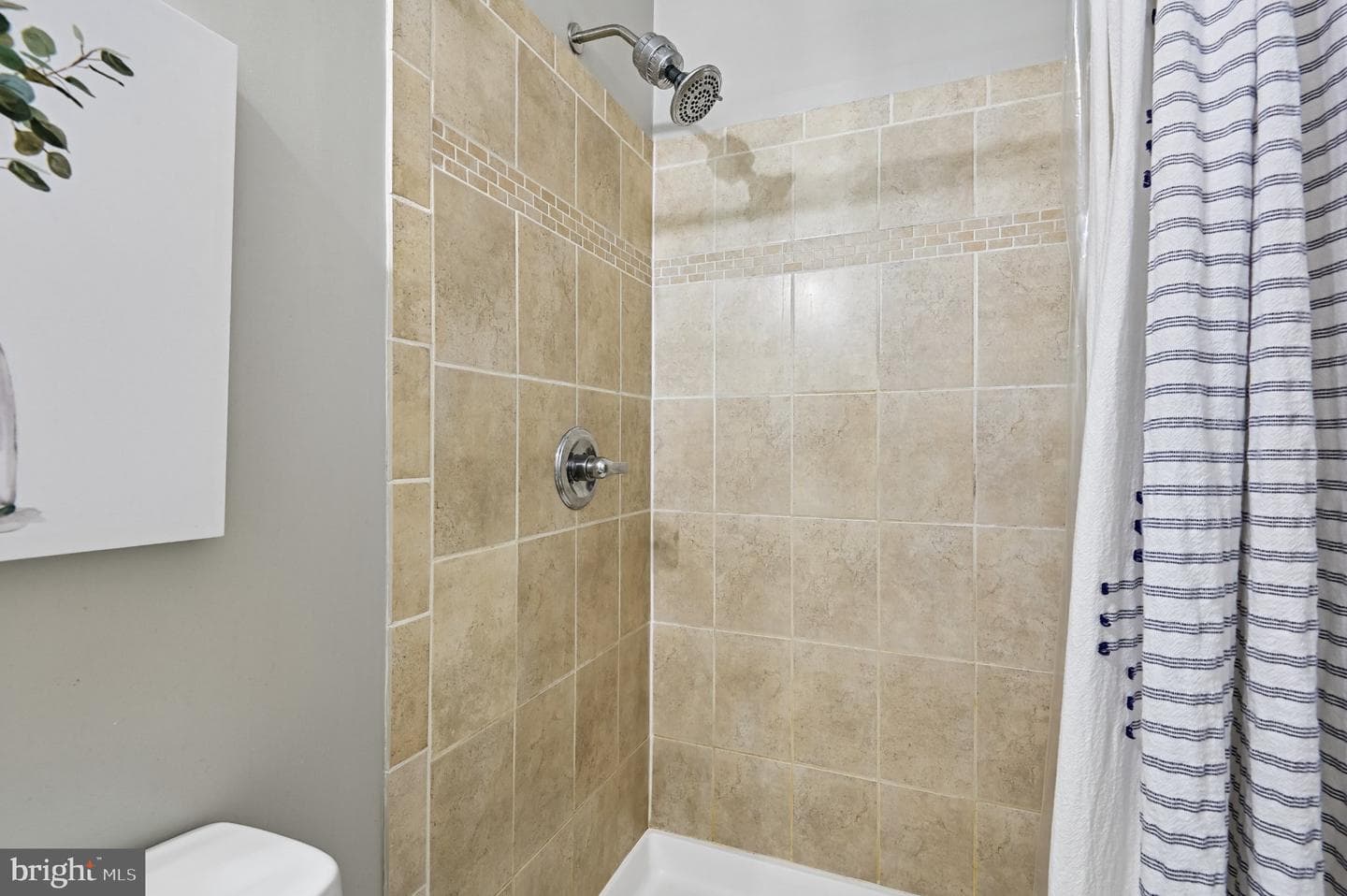 3838 Twin Lakes Court photo 18