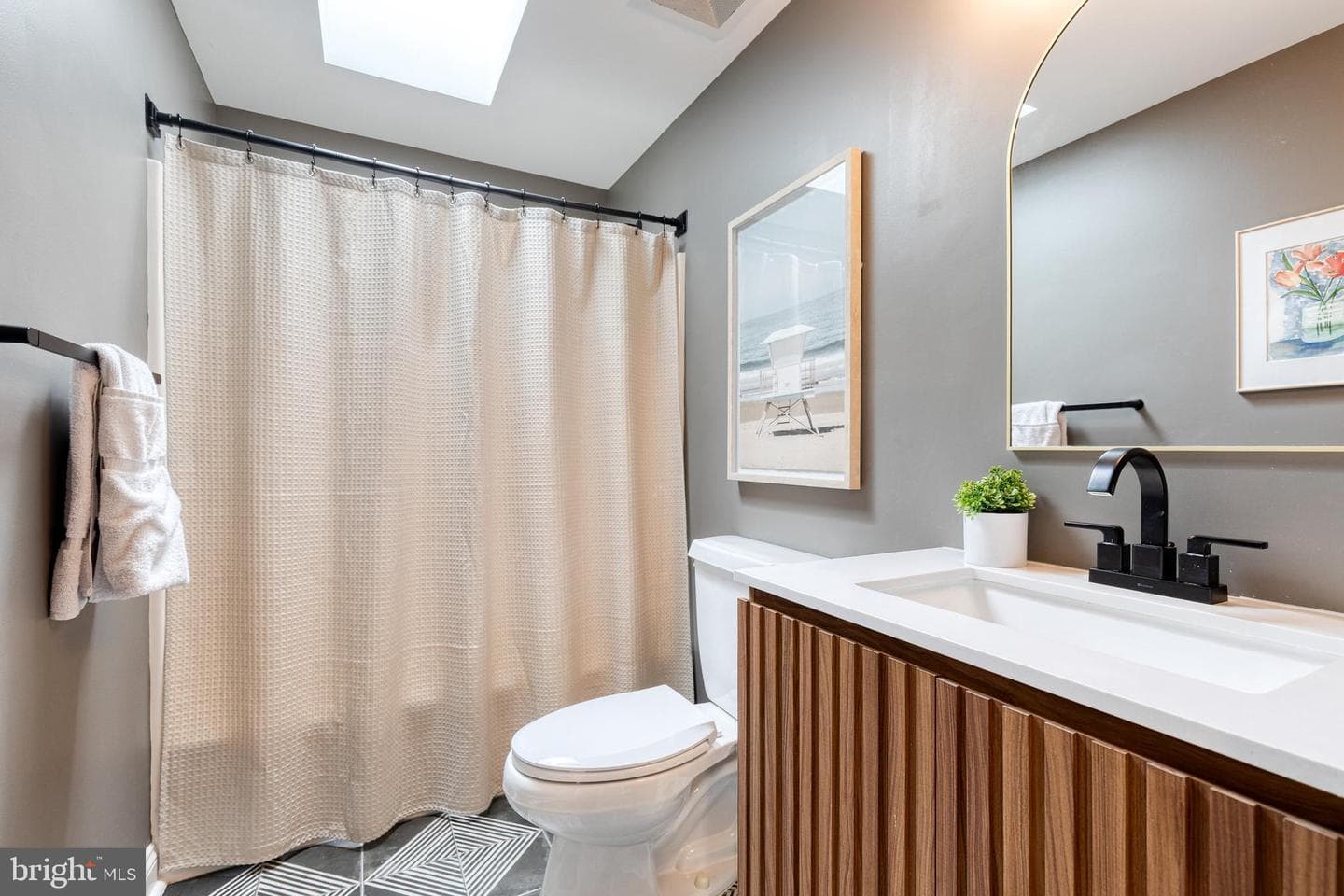 15701 Home Road photo 55