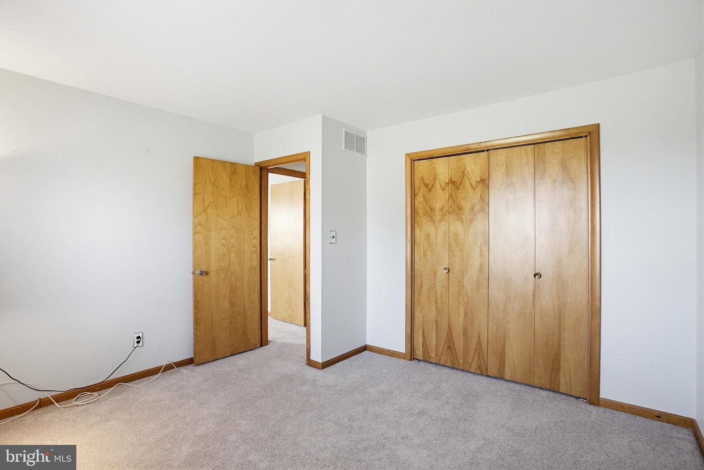 6713 Kenwood Avenue photo 18