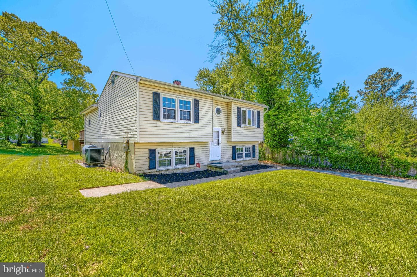 4317 Leola Avenue photo 2