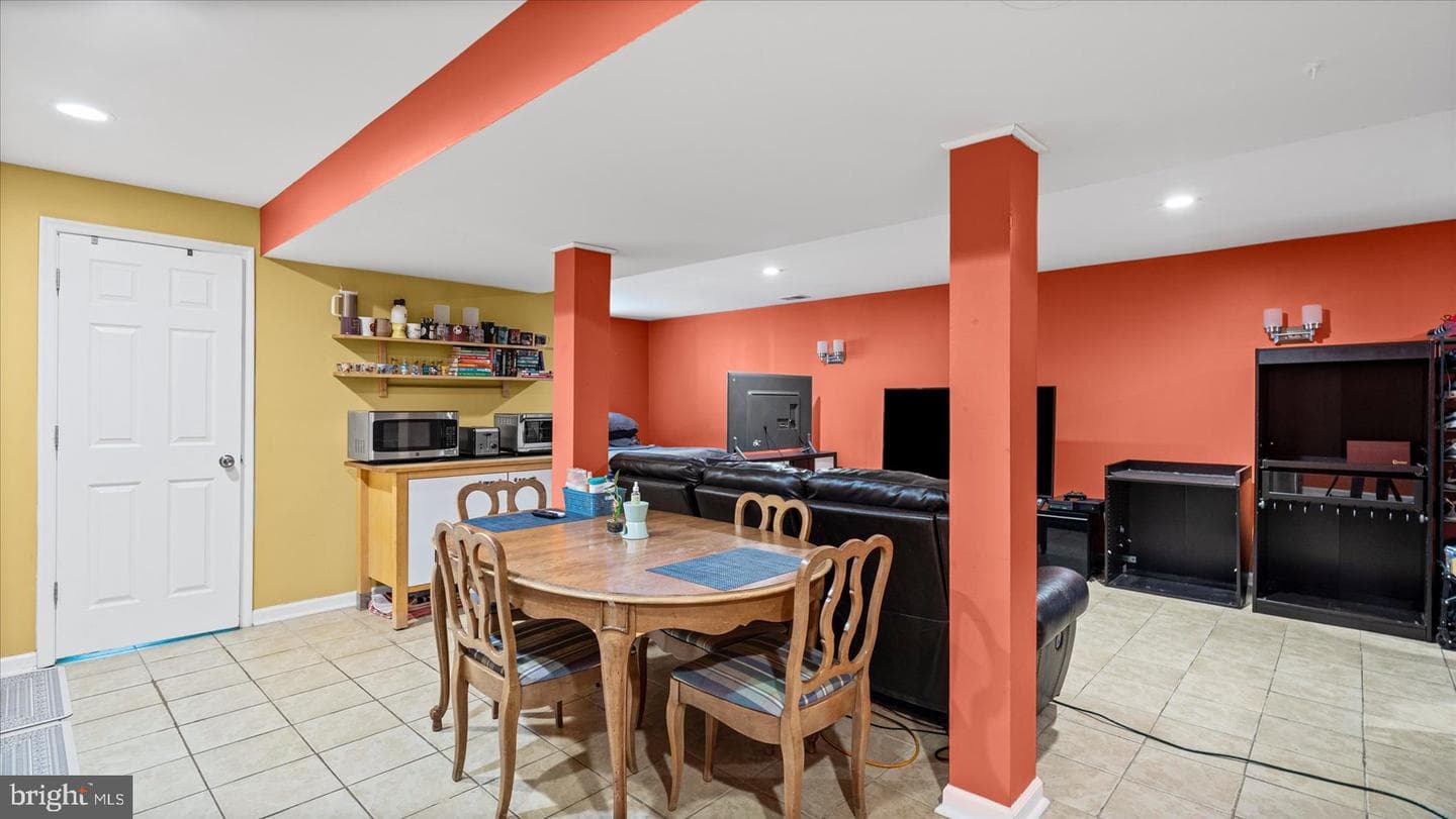 21 Sidewell Court photo 34