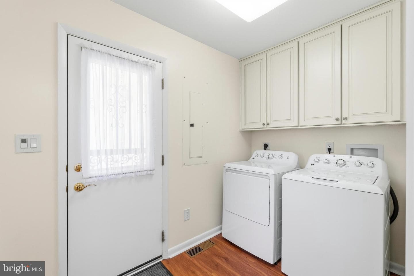 1146 Gypsy Lane E photo 10