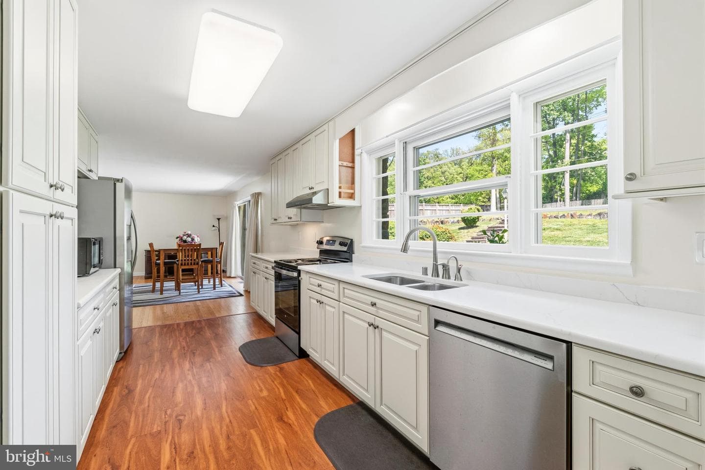 1146 Gypsy Lane E photo 14