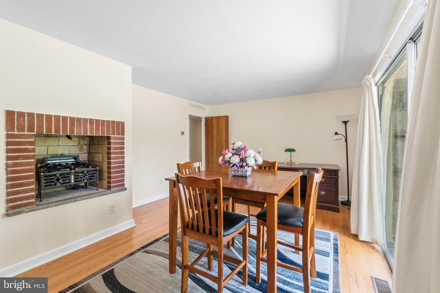 1146 Gypsy Lane E photo 15