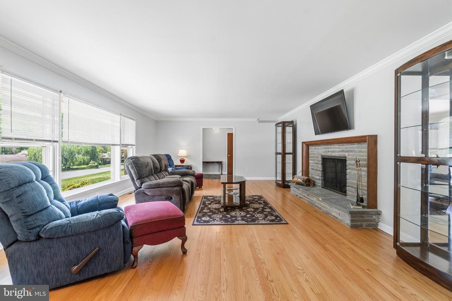 1146 Gypsy Lane E photo 6