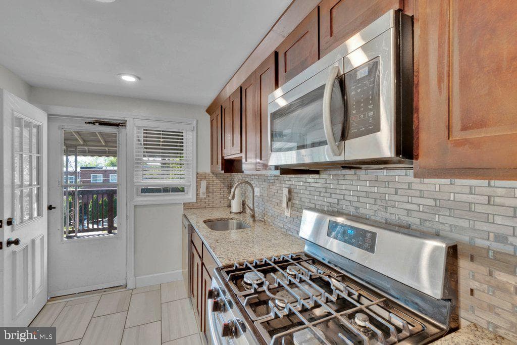 1329 Halstead Road photo 16