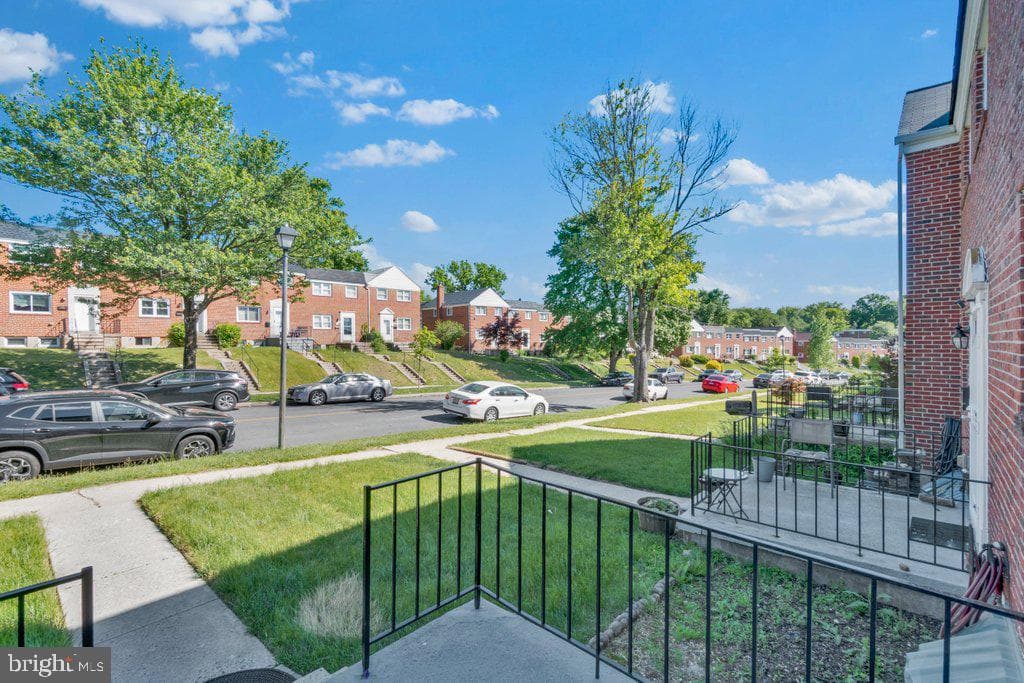 1329 Halstead Road photo 3