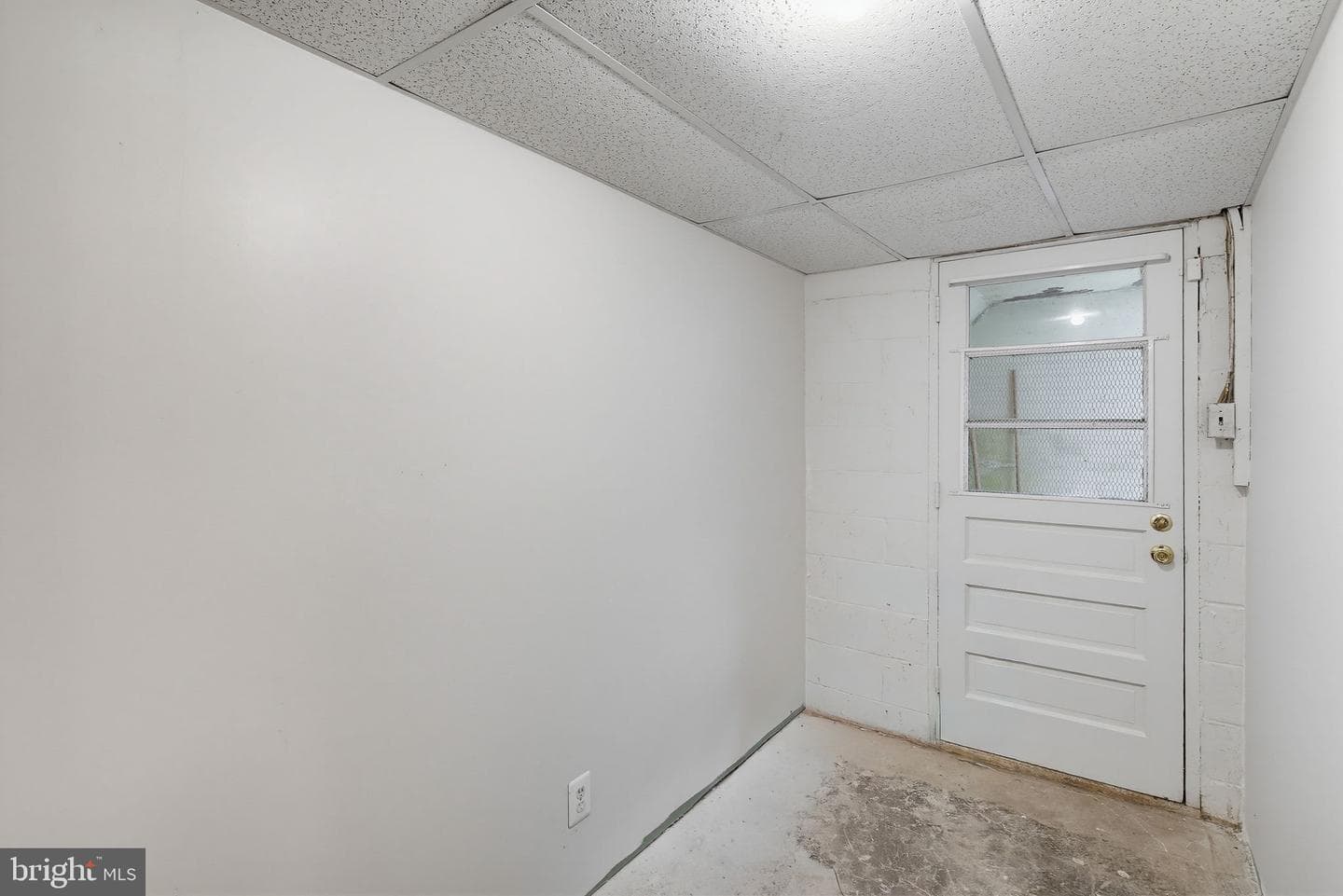 3619 Kenmar Road photo 32