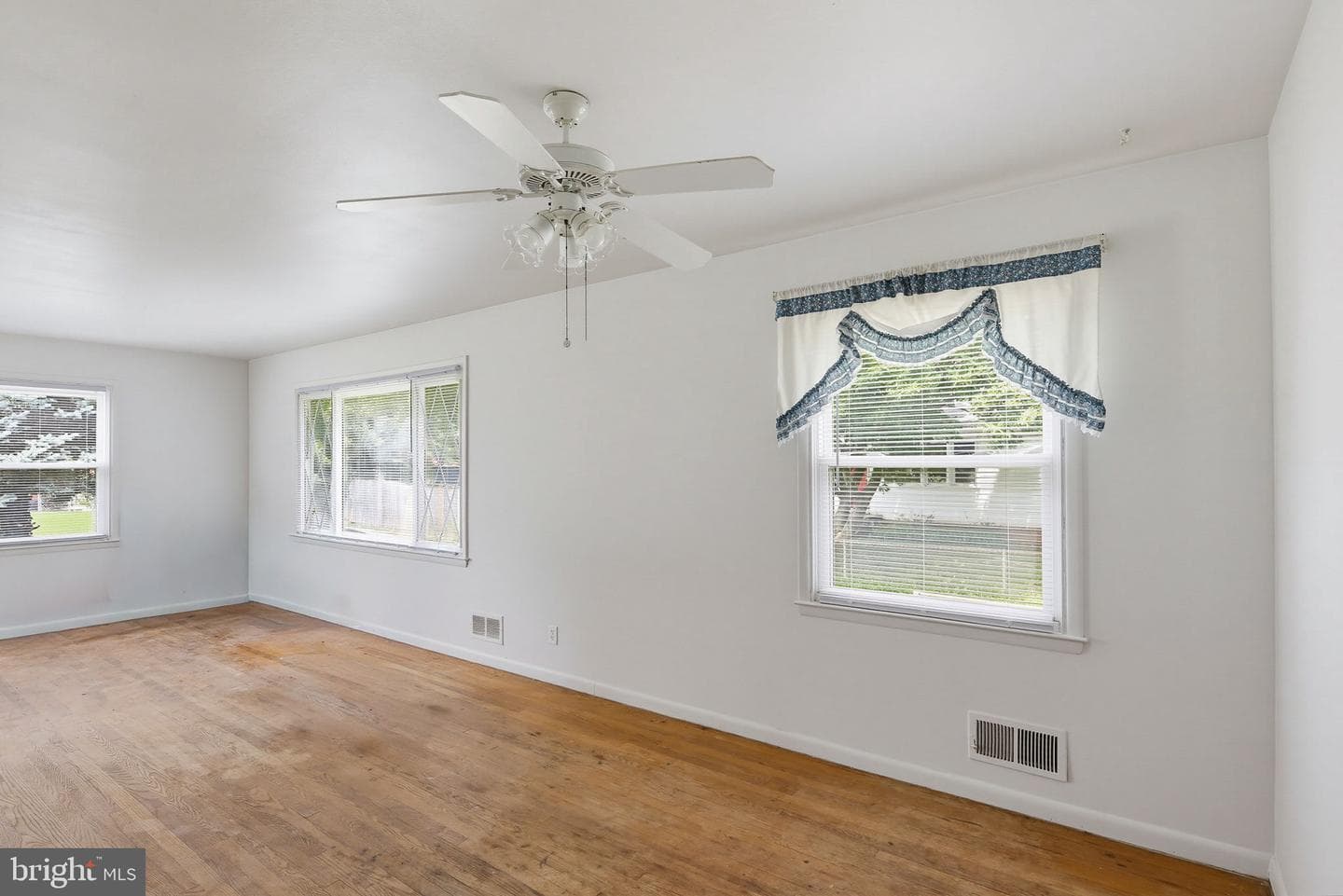 3619 Kenmar Road photo 8