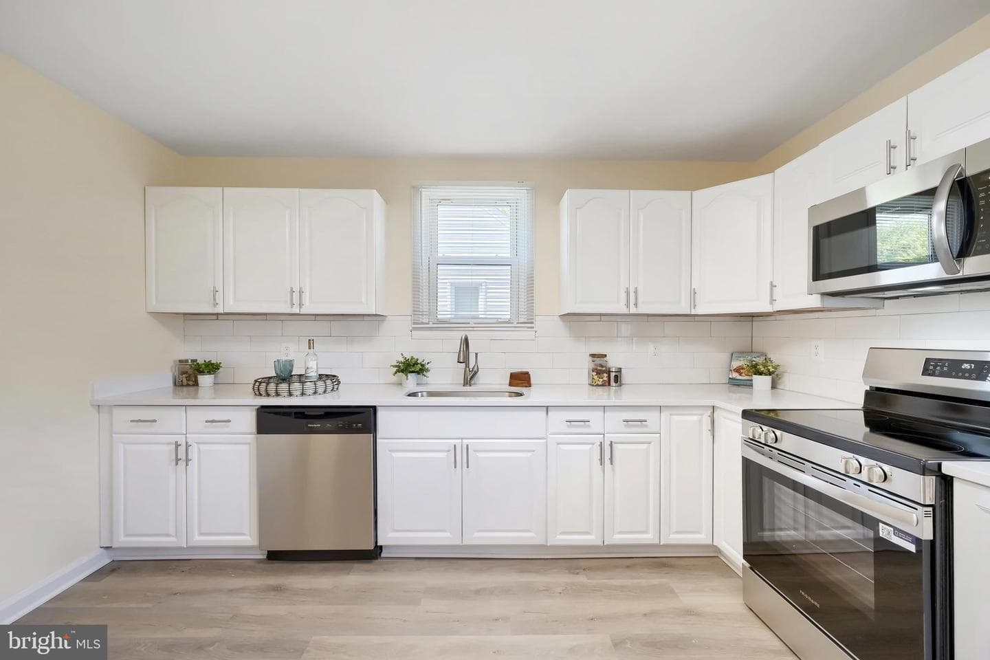 327 Wye Road photo 6