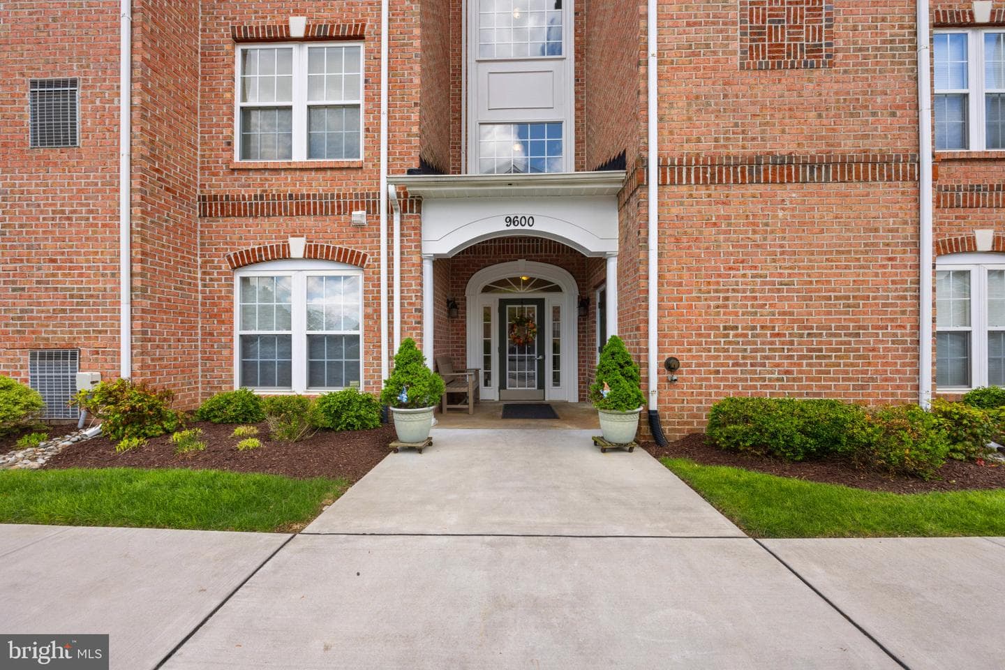 9600 Amberleigh Lane #N photo 4
