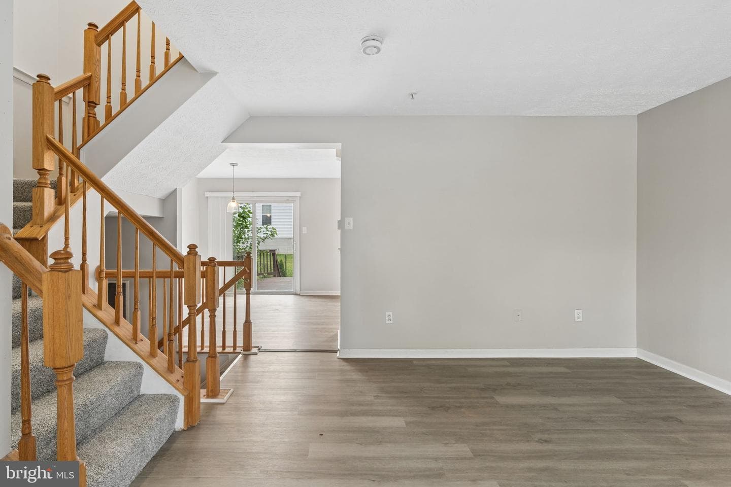 9314 Vanguard Court photo 11