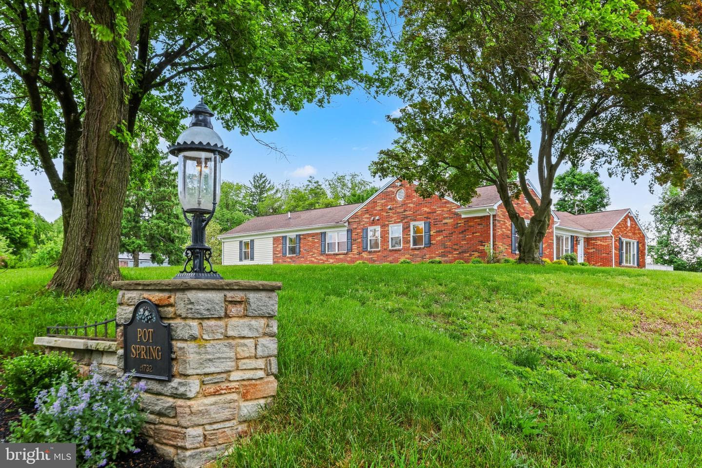 2300 Ravenview Road photo 4