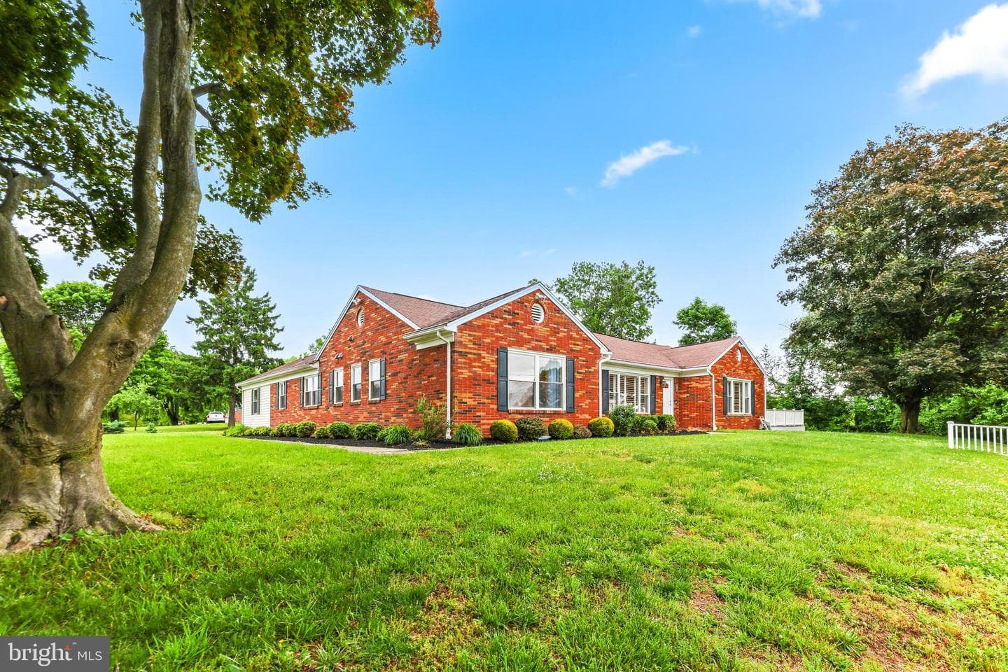 2300 Ravenview Road photo 5