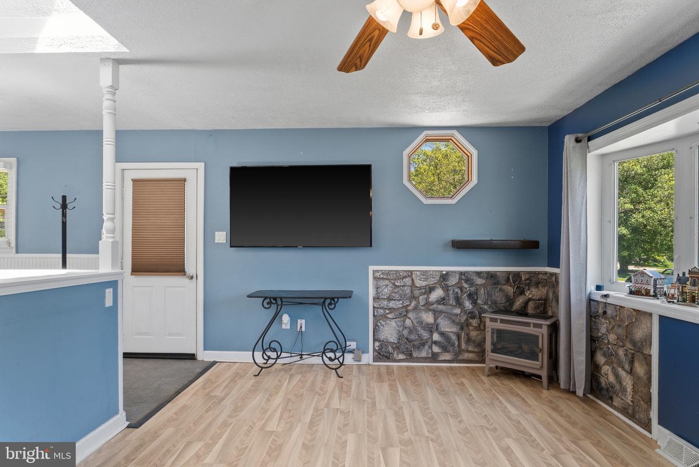 318 Holly Hill Road photo 8