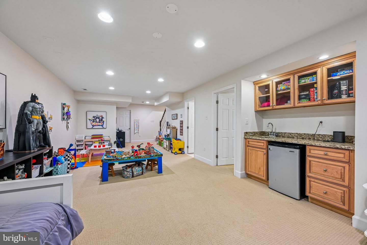 100 Newmarket Court photo 41