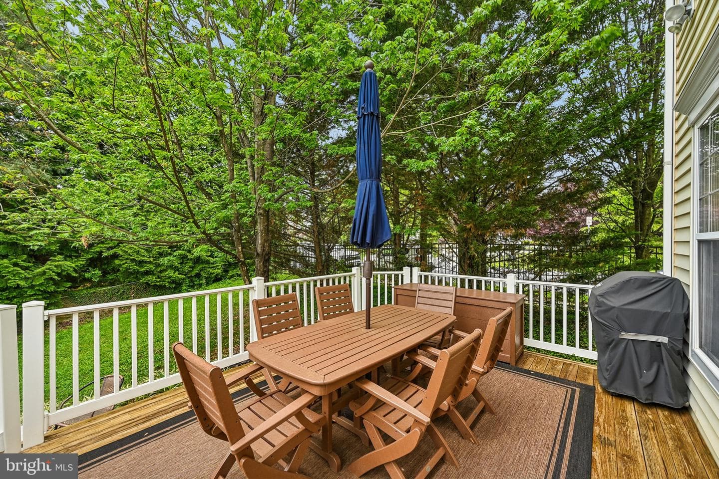 100 Newmarket Court photo 49