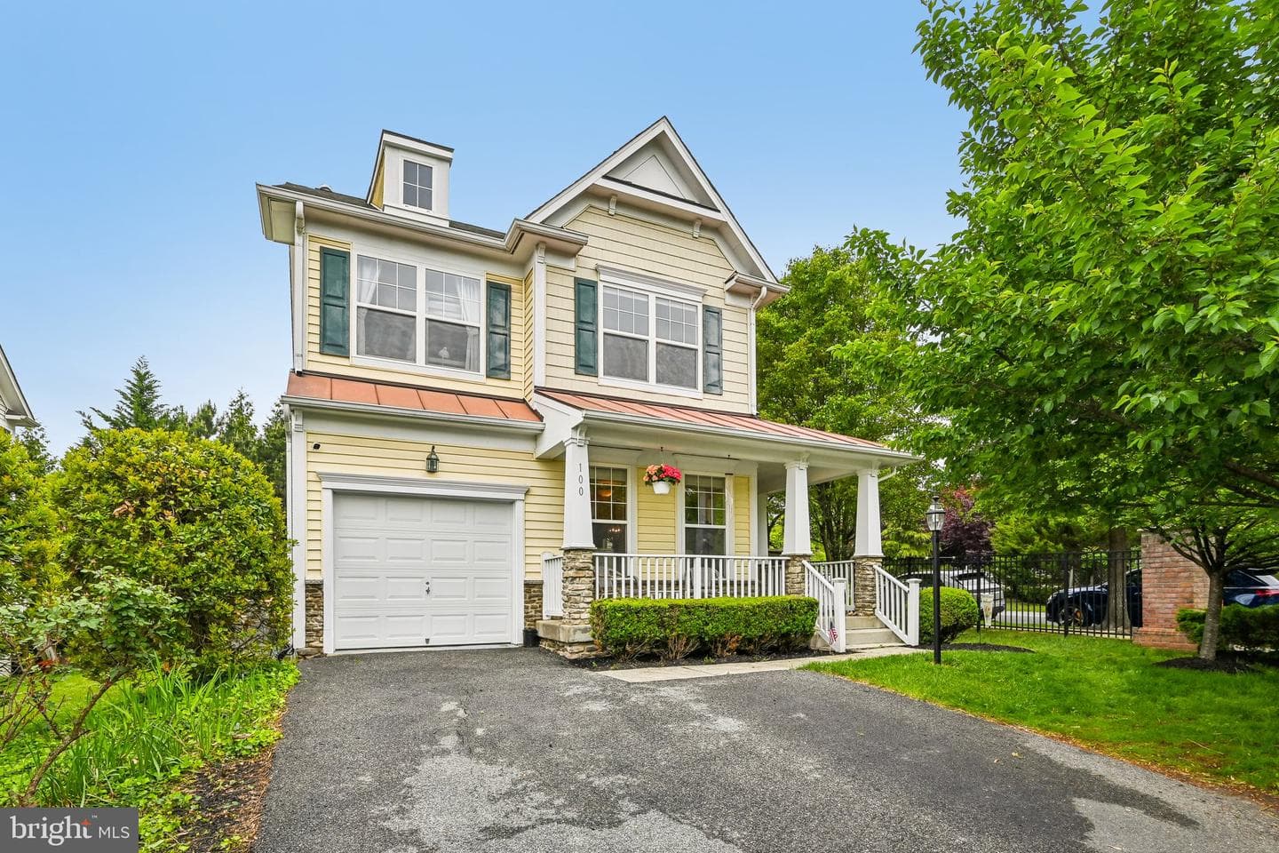 100 Newmarket Court photo 51