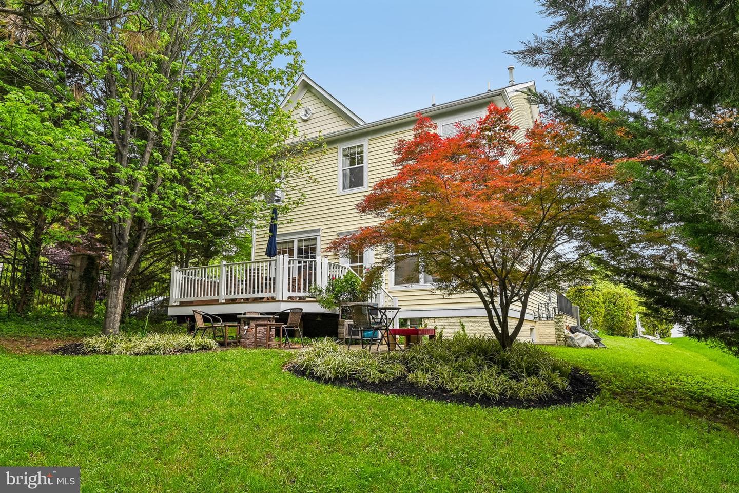 100 Newmarket Court photo 55