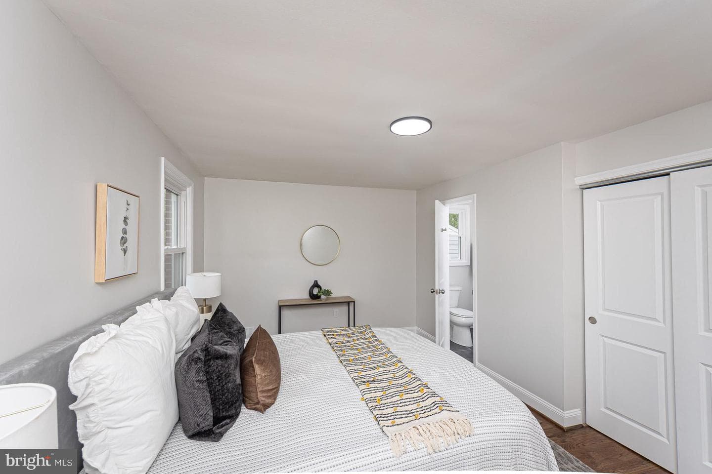 536 Brook Road photo 17